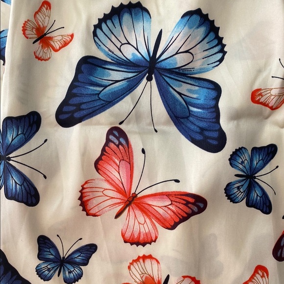 Butterfly Print Pajama Set - Picture 3 of 8